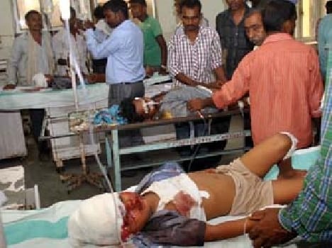 School tanker vehicle collision killed , 15 children injured