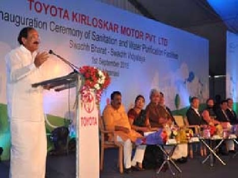 Congress gave capitalists land to farmers