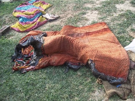 Gas cylinder Made fireball, killing one, two scorched