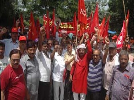 The strike affected the turnover of two billion in banks
