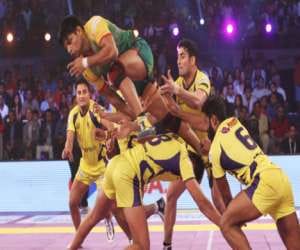 Bllru village in kabaddi team winner