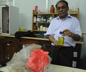iit bhu made a machine to make petroleum from garbage