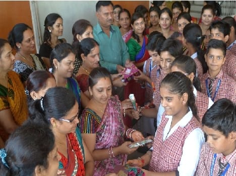  Christmas gifts given to teachers