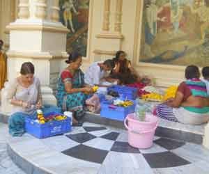 radhika from canada making dress of shrikrishna