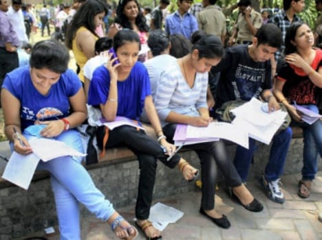 Admissions in hpu and its degree colleges under year system.
