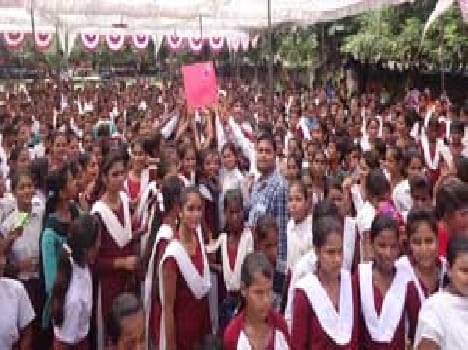 Built on teacher 's social responsibility