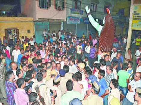 lalkurti meerut disturbance