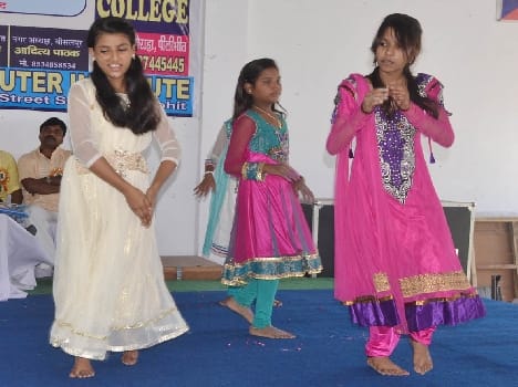 Function 145 teachers The honored