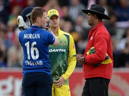 england vs australia odi match became controversy