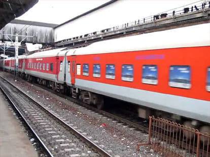 rajdhani express's driver quick reaction save passengers 