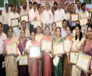 teacher honored in teachers day.