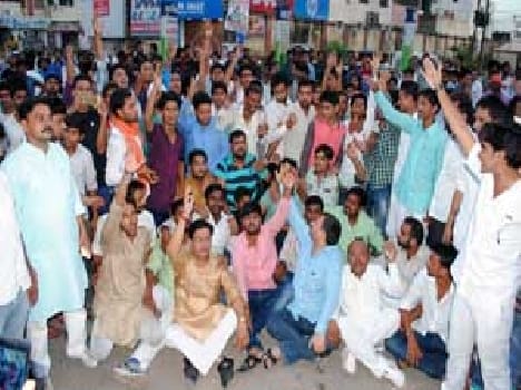 The Secretary of mall security personnel students were beaten up