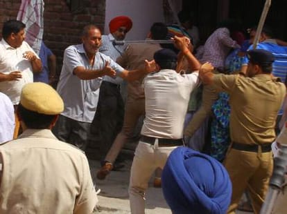 housing societies welfare association will boycott modi rally