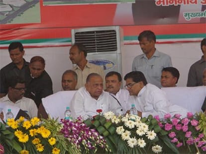 mulayam singh yadav nitish kumar