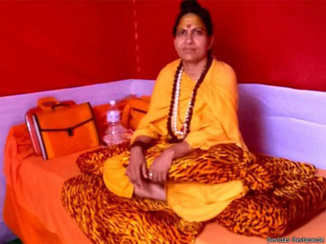 nashik shahi snan woman