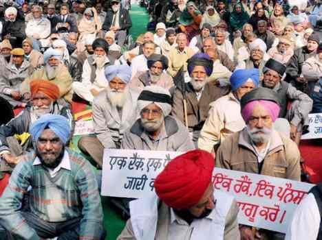 ex-armyman will protest for 8 demands