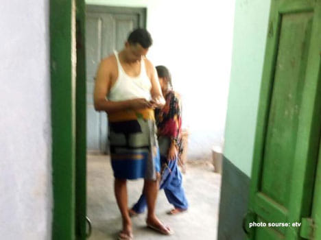police inspector seen with a girl in his flat in varanasi