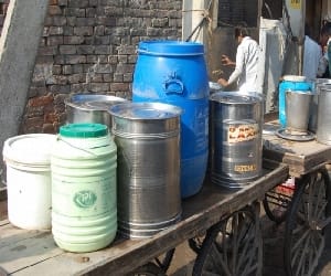 Ghaziabad 7 eateries water not suitable for drinking.