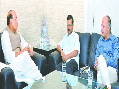 Kejriwal avoid any statement after the meeting with Home Minister.