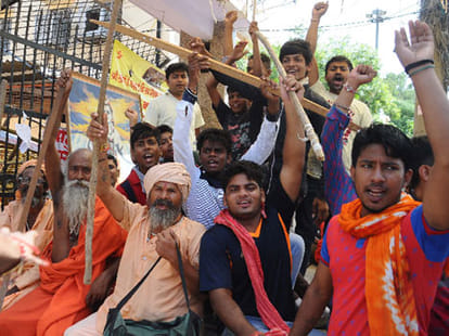 So let's move sculptures when illegal temple , up notJallianwala Bagh 