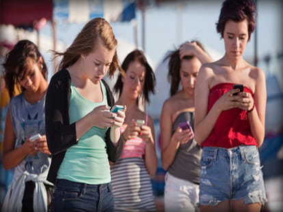 more use of mobile phone can damage relationship between you and your partner