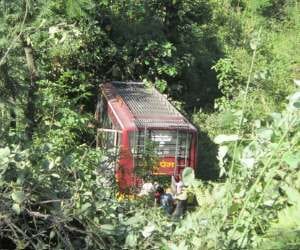 bus accident at mandi, one died.