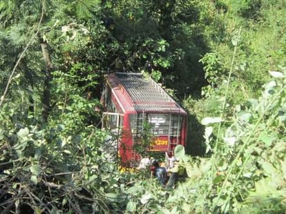 bus accident at mandi, one died, 35 injured.