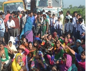 ruckus of pashumitra in lucknow