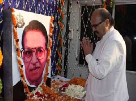 ' mulayam extracted from the team , not from the heart '