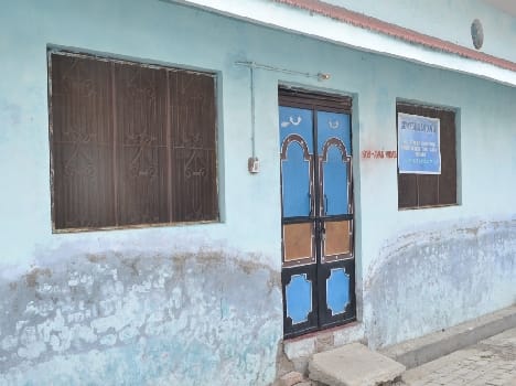 Two homes theft , attempted theft in two