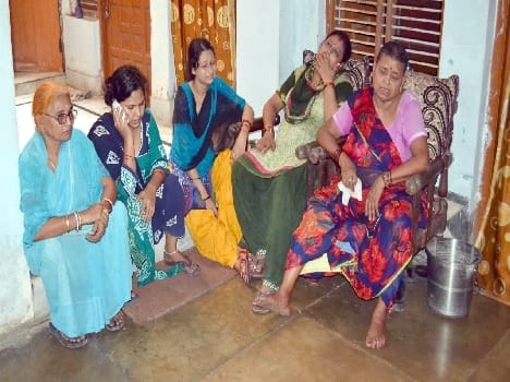 Including debt -laden Saraf family ate poison