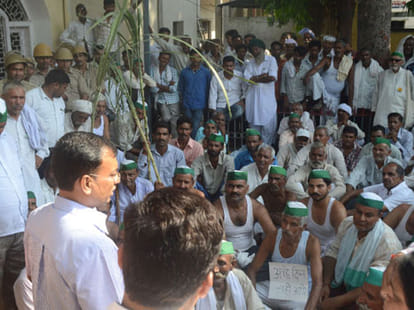 protest of farmers for payment