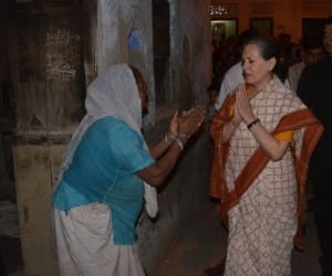 Sonia Gandhi attacks on PM Narendra Modi.