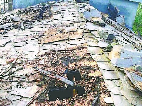 LPG leak fire three houses