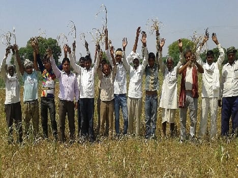Farmers fierce indignation, protesting