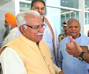 haryana cm khattar kafila car accident in karnal