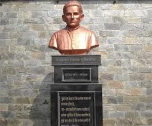political concern about hindi