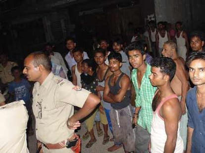 A drunk man killed a lady in Lucknow.
