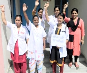 dehradun nurses on strike.