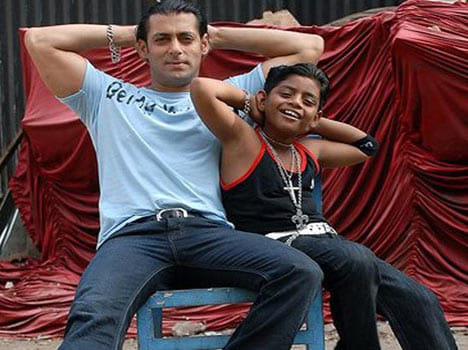 Salman Khan promises special autographed tickets for fans