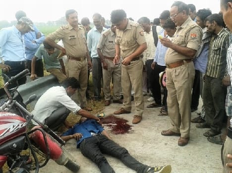 sucide on yamuna expressway