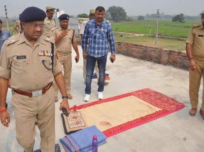 A big loot in Lucknow.