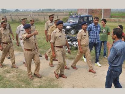 A big loot in Lucknow.