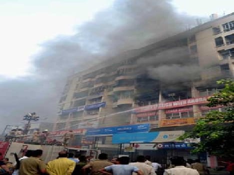 Banarasi saree showroom fire, loss of millions