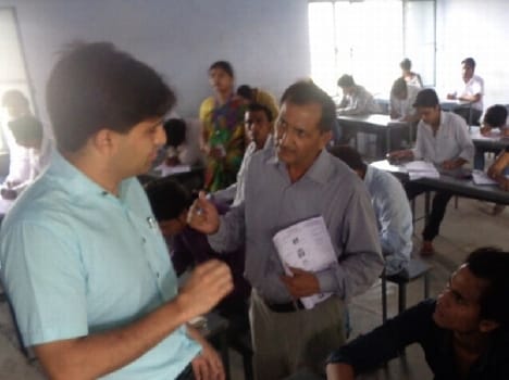 Accountant recruitment examination candidates descended