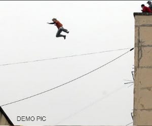 boy jumped from 8th floor of court complex, dead