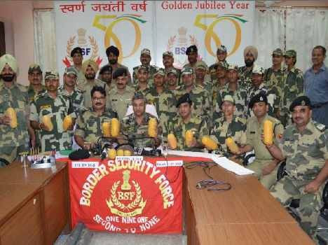 encounter at pakistan border, BSF seized heroin of 70 crore