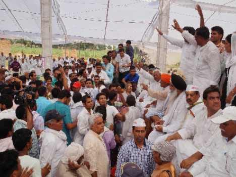 Jat will block rail, water and oil for reservation after panchayat elections 