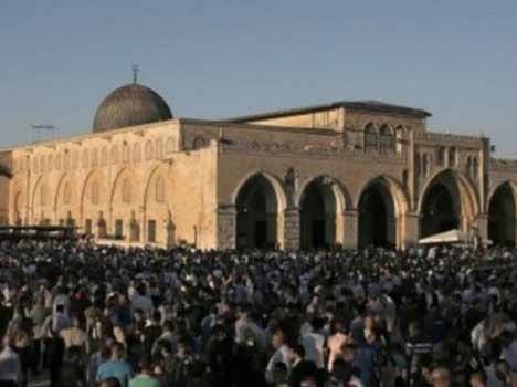 clash in mosque of jerusalam