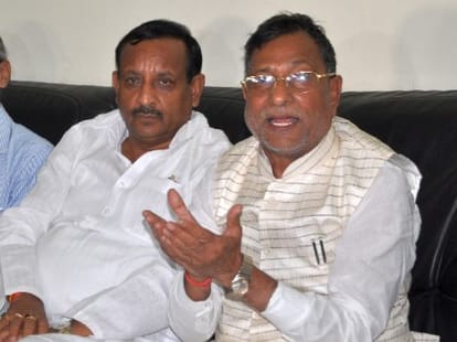 UP govt consoles shikshamitra.